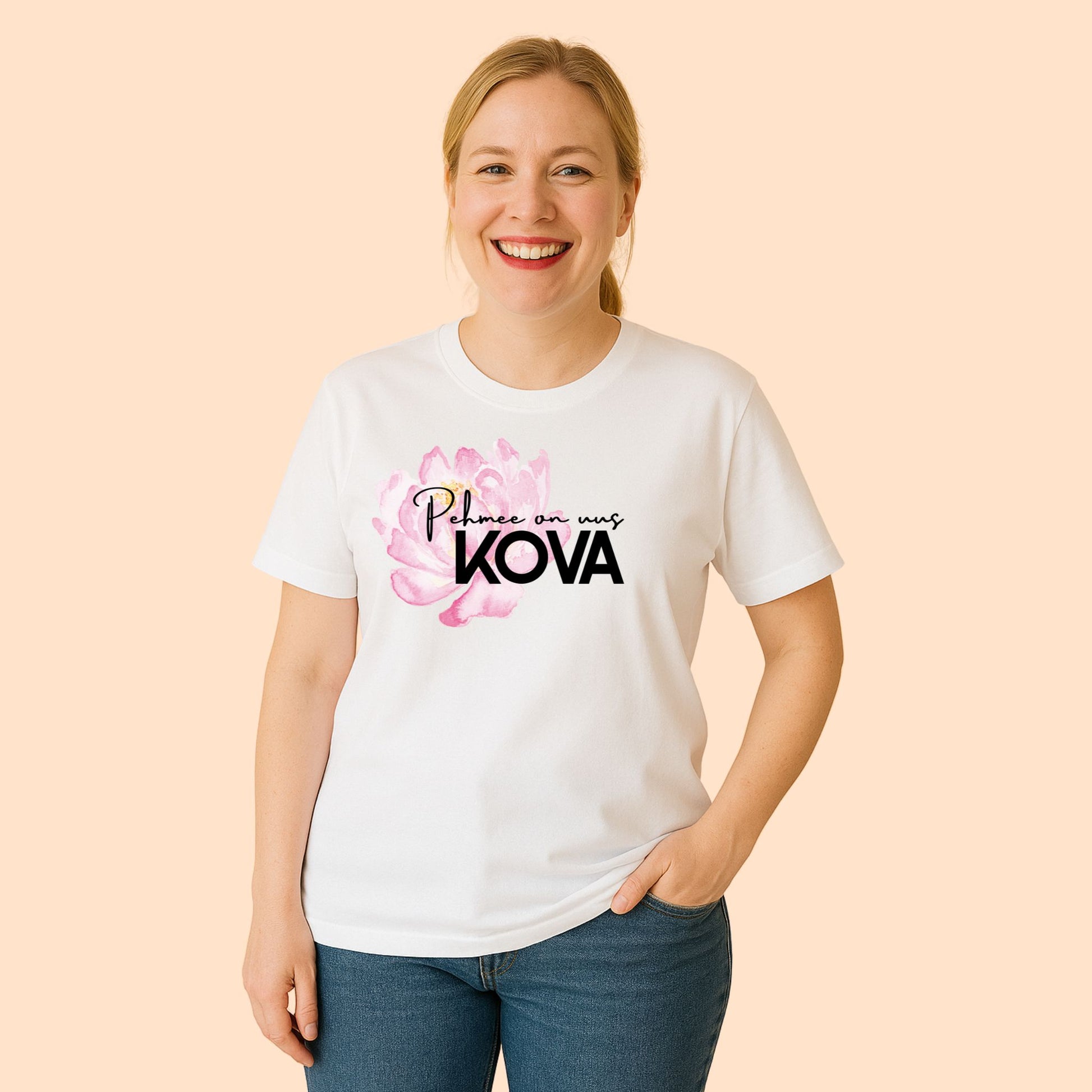 Pehmee on uus kova - T-paita