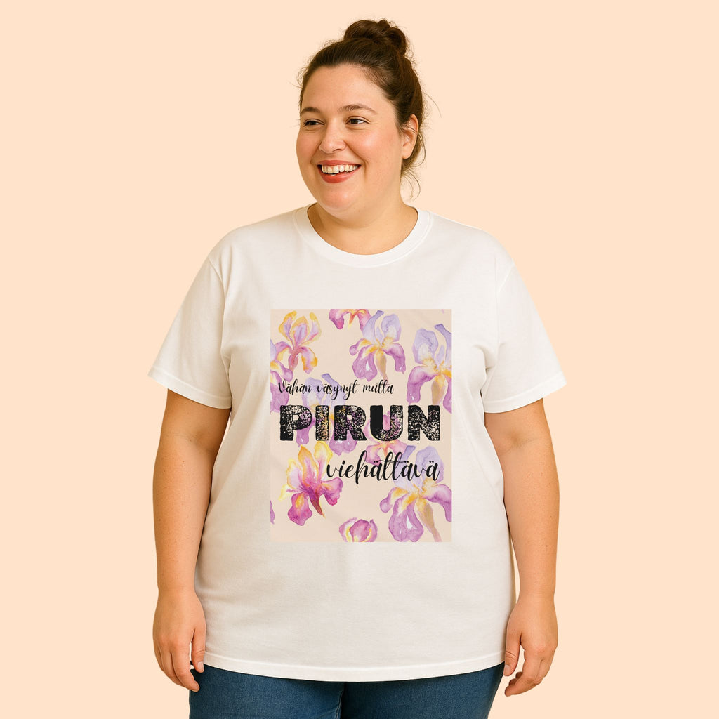 Vähän väsynyt mutta pirun viehättävä - T-paita